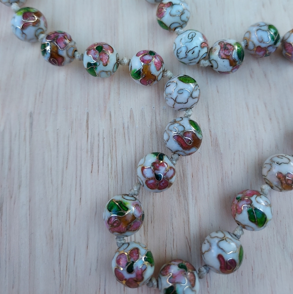 Vintage-Inspired Chinese Cloisonné Bead Necklace - Pink & Blue Floral on White